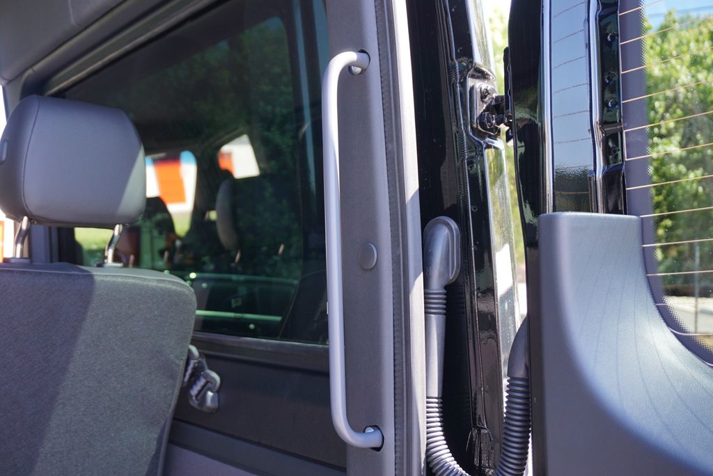 Thumbnail: 2025 Mercedes-Benz Sprinter - 22