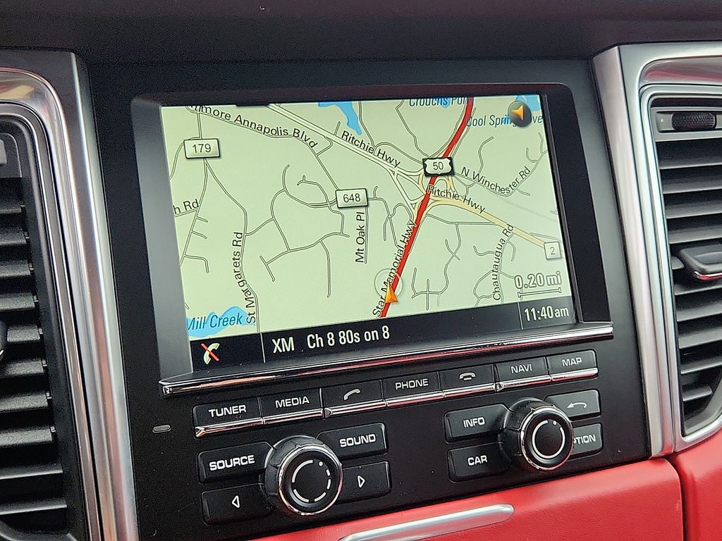 Thumbnail: 2015 Porsche Macan - 16