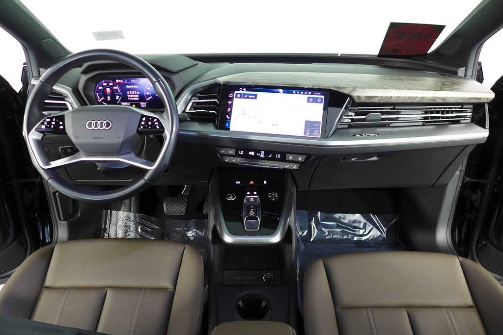 Thumbnail: 2024 Audi Q4 e-tron - 25