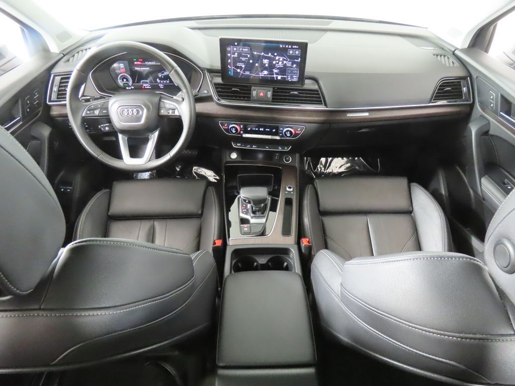 Thumbnail: 2023 Audi Q5 - 13