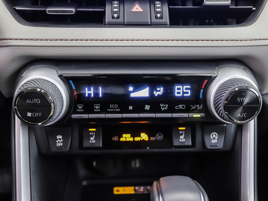 Thumbnail: 2023 Toyota RAV4 - 17