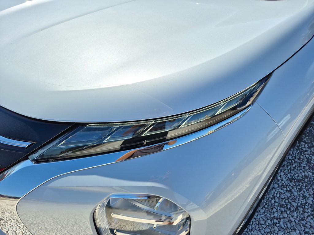 2026 Mitsubishi Outlander ES White at Big Star Chrysler Jeep Dodge Ram 