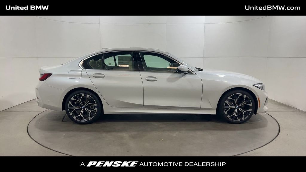 2025 BMW 3 Series 330i 9