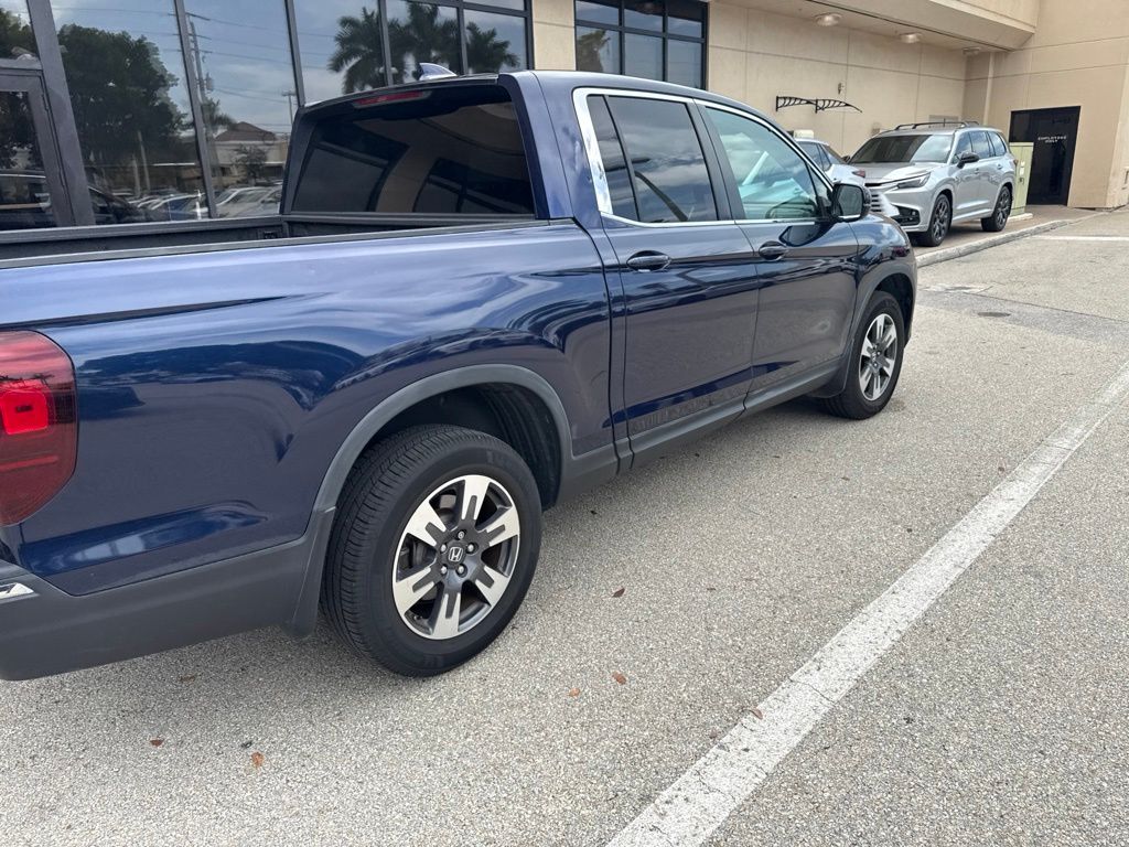 Used 2017 Blue Honda RTL image 10