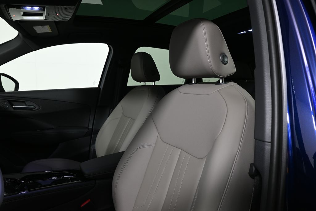 Thumbnail: 2026 Audi Q3 - 16