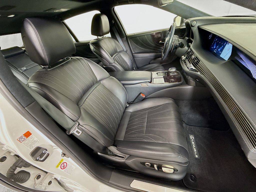Thumbnail: 2019 Lexus LS - 28