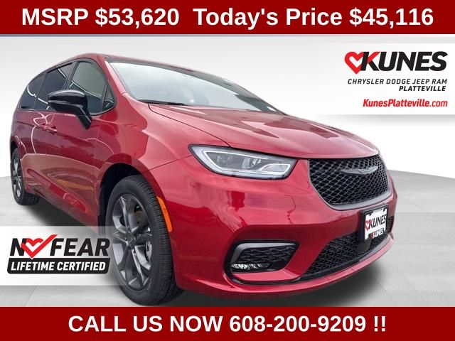 Red Hot Pearlcoat 2026 Chrysler Pacifica Select AWD Minivan All-Wheel Drive 9-Speed Automatic