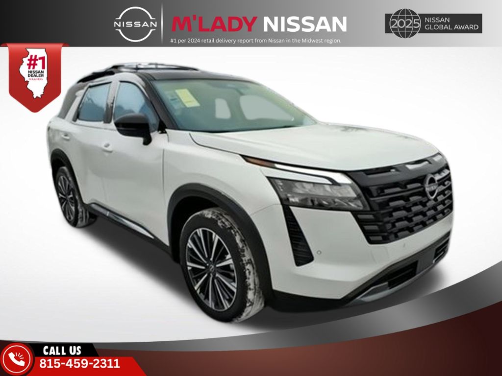 2026 Nissan Pathfinder Platinum 4WD's photo