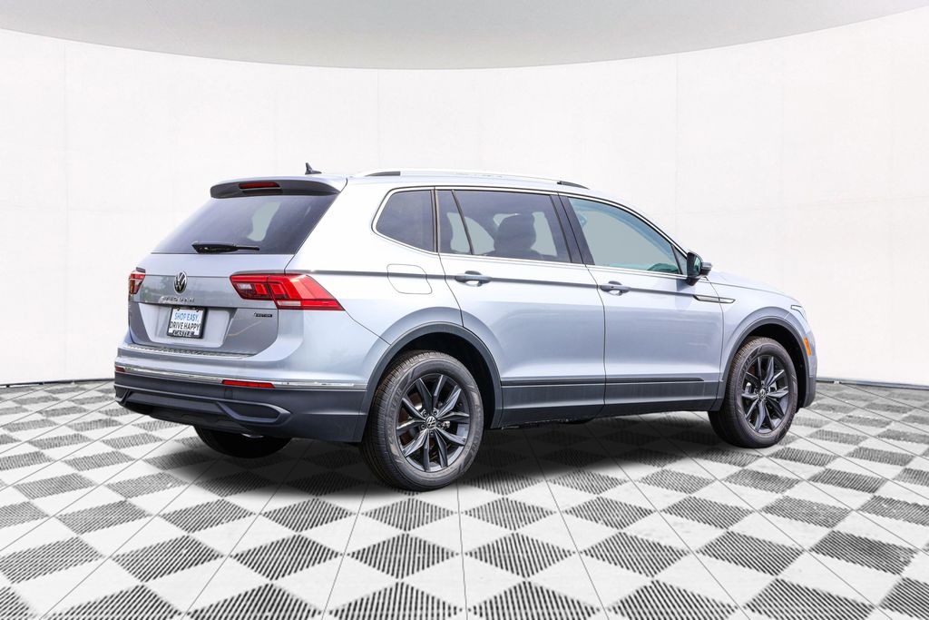 2024 Volkswagen Tiguan 2.0T SE 8