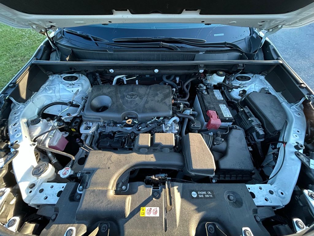 Thumbnail: 2022 Toyota RAV4 - 11