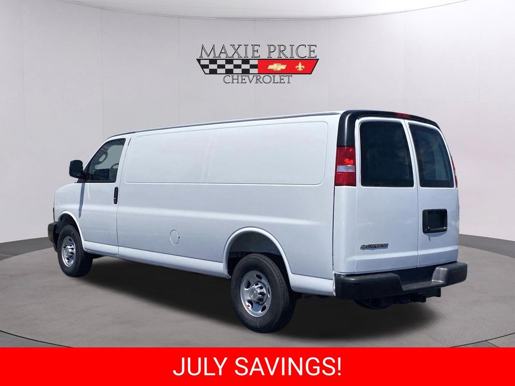 New 2026 Chevrolet Express 2500 Van