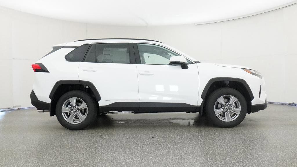 Thumbnail: 2025 Toyota RAV4 - 9