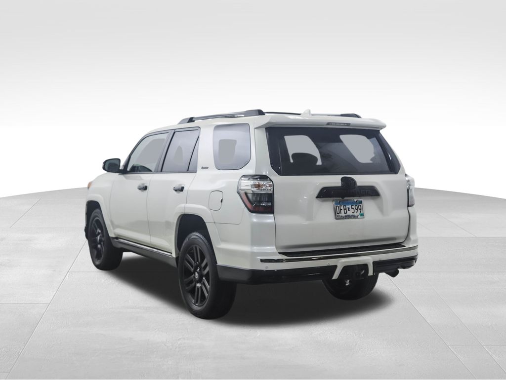 Thumbnail: 2019 Toyota 4Runner - 3