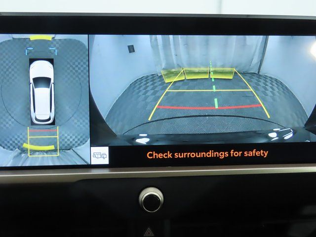 Thumbnail: 2025 Toyota Crown Signia - 15