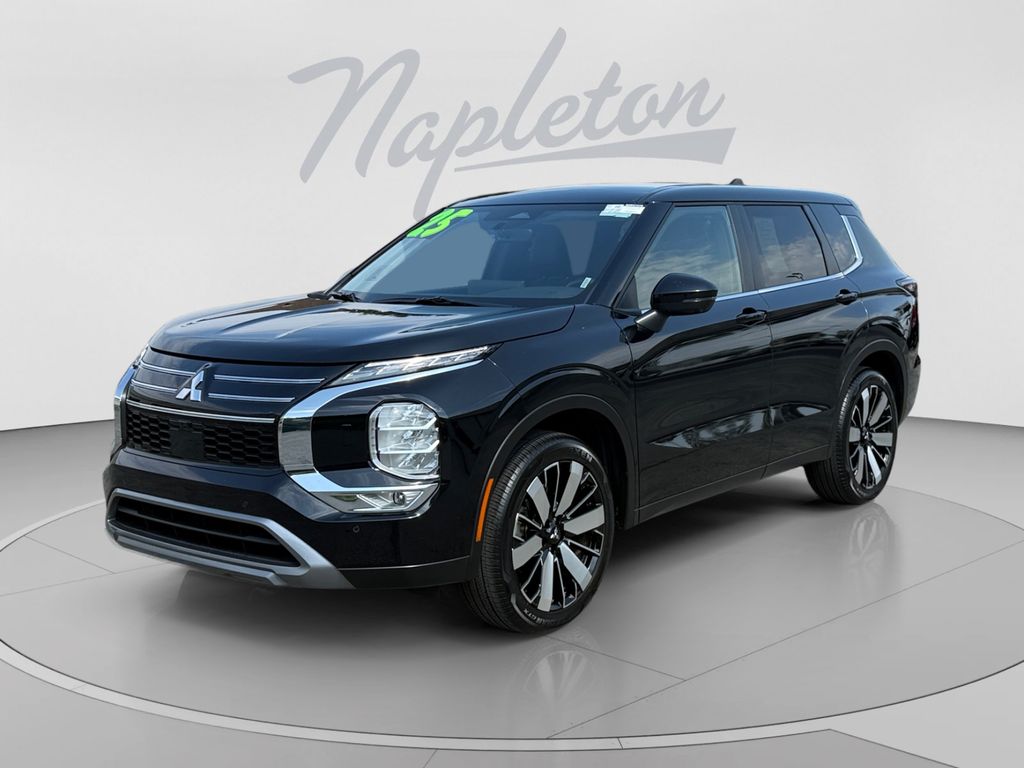 Black 2025 Mitsubishi Outlander SUV / Crossover Continuously Variable Transmission