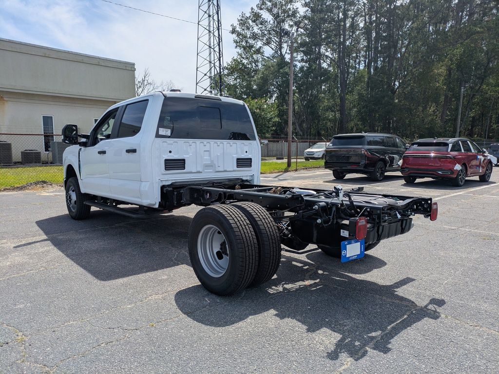 2026 Ford F-350 Chassis XL