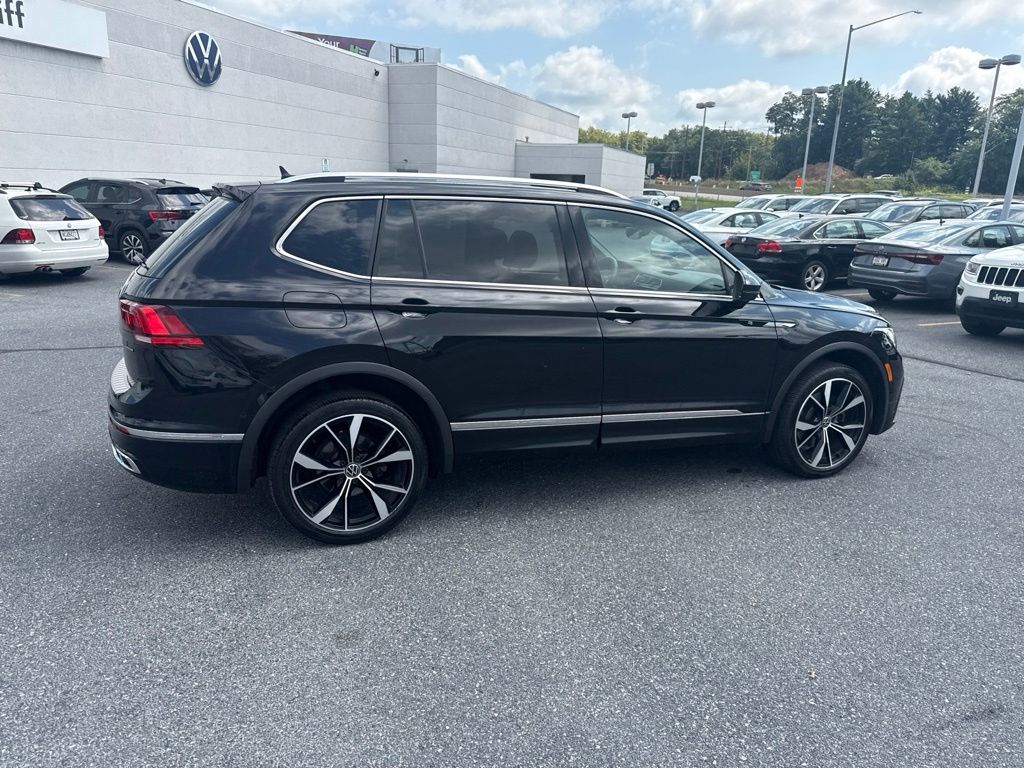 2022 Volkswagen Tiguan 2.0T SEL R-Line Black at Subaru and VW of Moon Township
