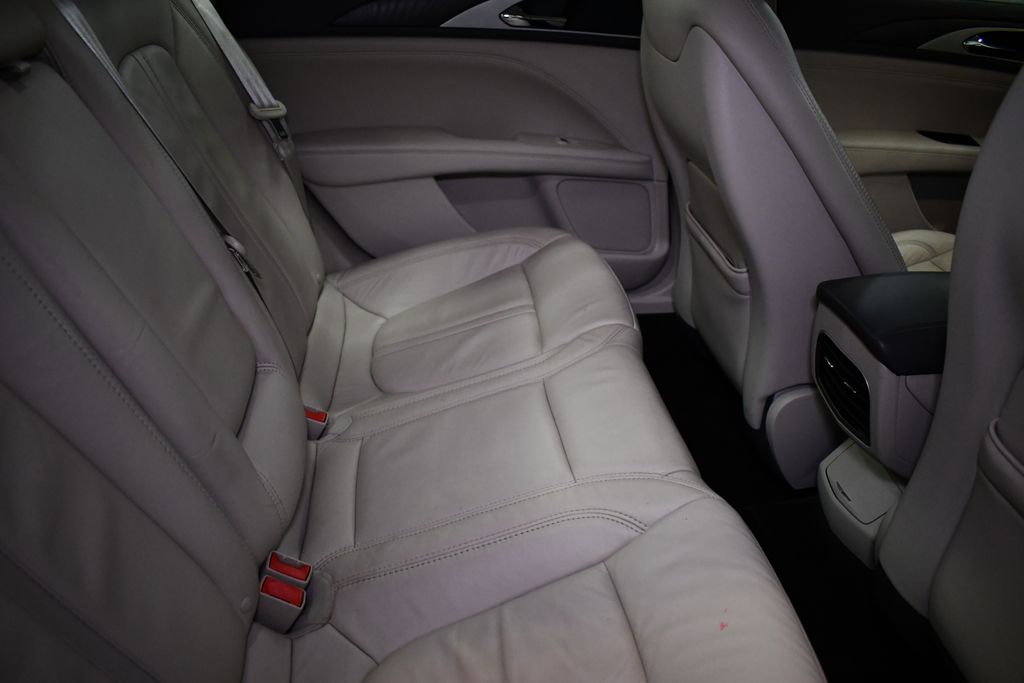 Thumbnail: 2017 Lincoln MKZ - 32