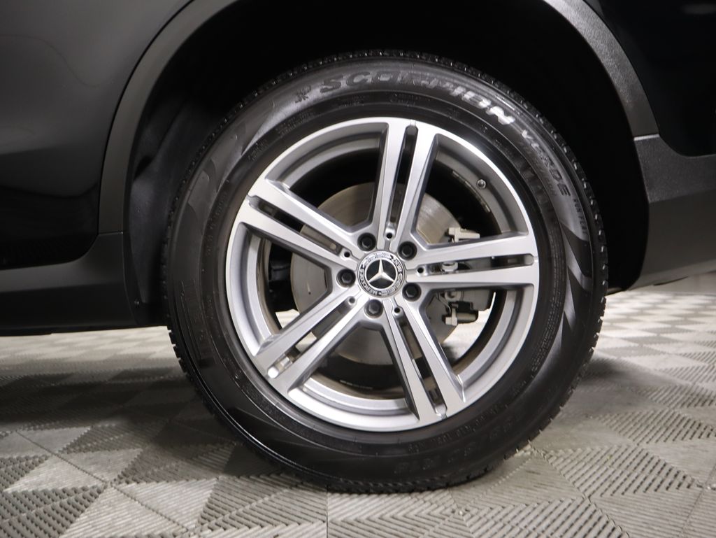 Thumbnail: 2022 Mercedes-Benz GLC - 31