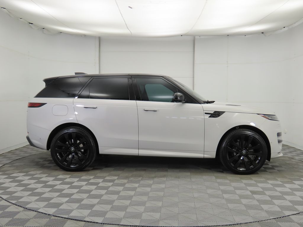 Thumbnail: 2023 Land Rover Range Rover Sport - 4