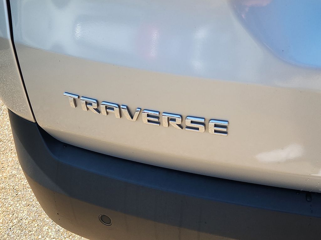 Thumbnail: 2019 Chevrolet Traverse - 31
