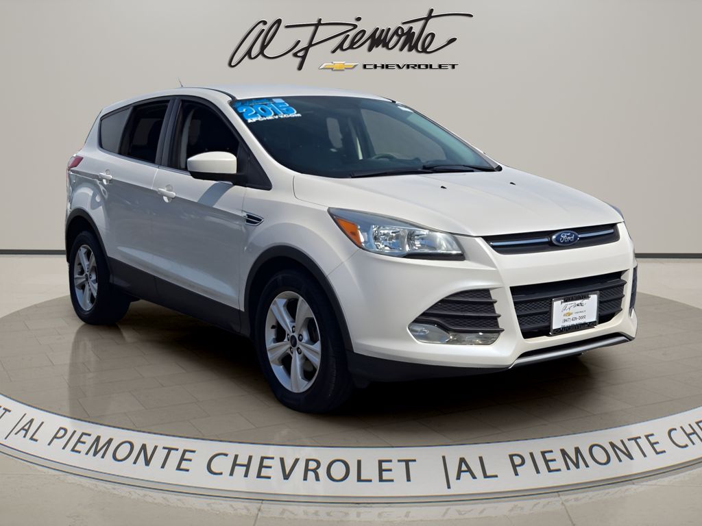 White Platinum Clearcoat Metallic 2015 Ford Escape SE FWD SUV / Crossover Front-Wheel Drive 6-Speed Automatic