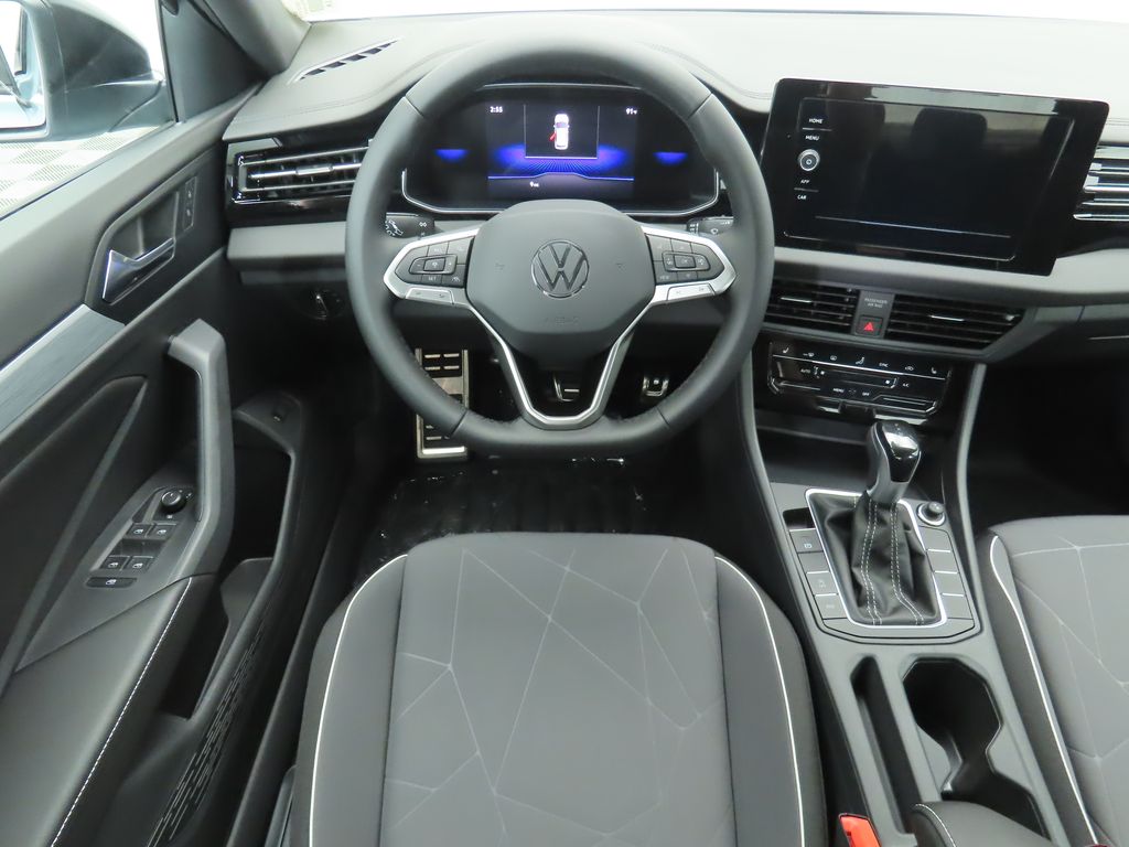 Thumbnail: 2025 Volkswagen Jetta - 10