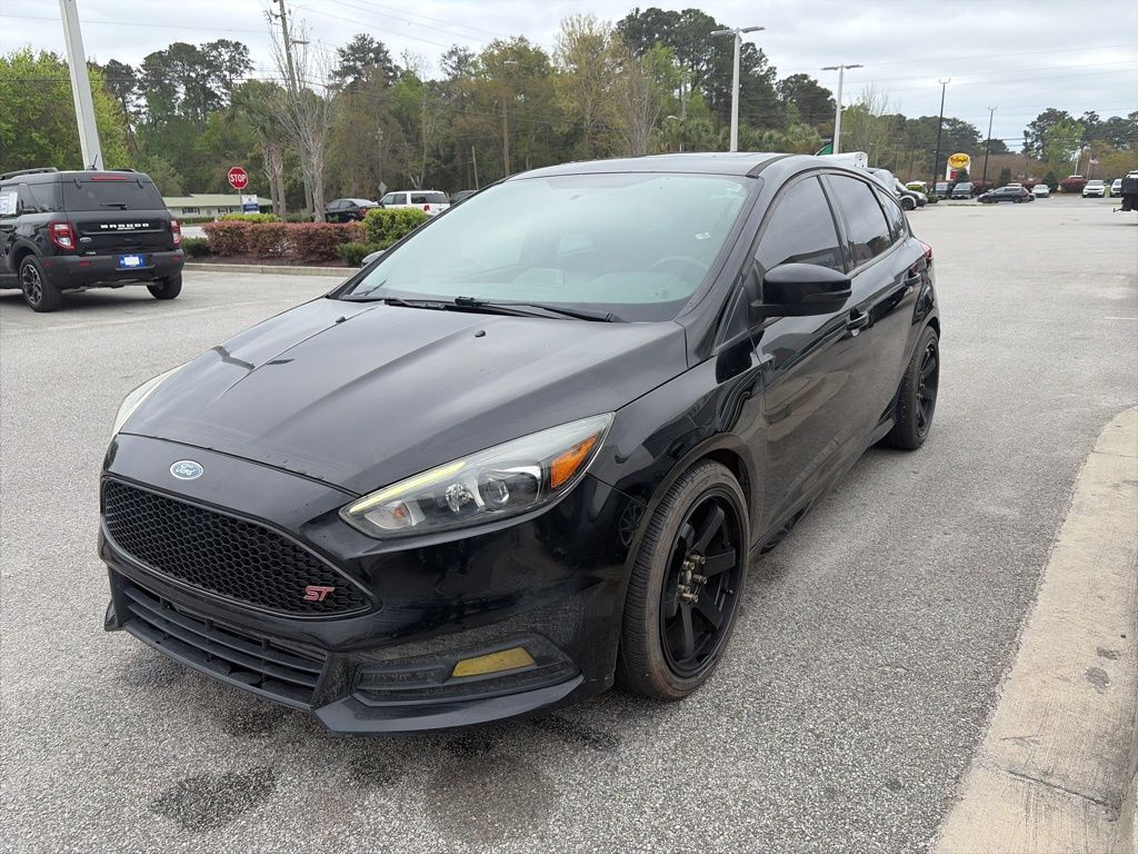 2017 Ford Focus ST 