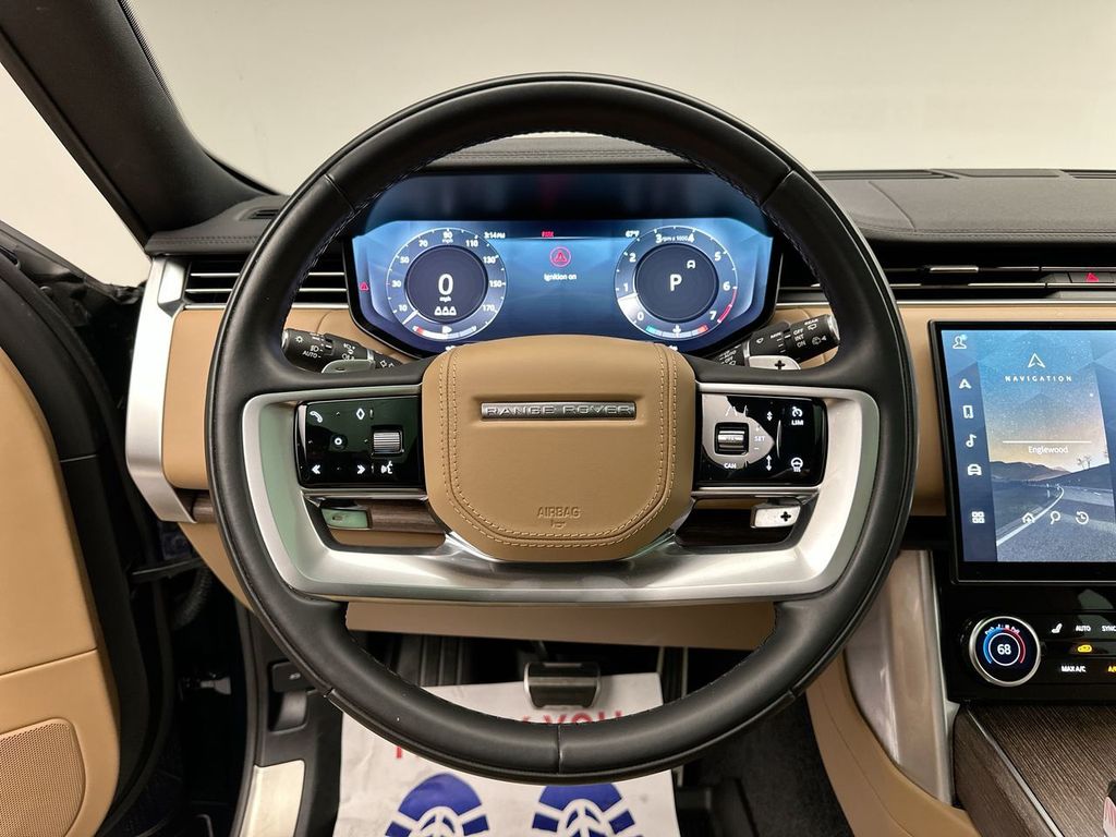 2023 Land Rover Range Rover SE 20