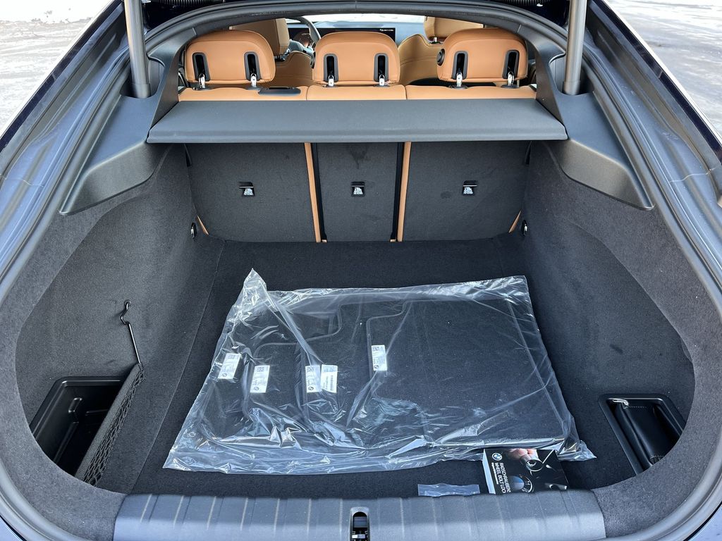 Thumbnail: 2026 BMW 4 Series - 24