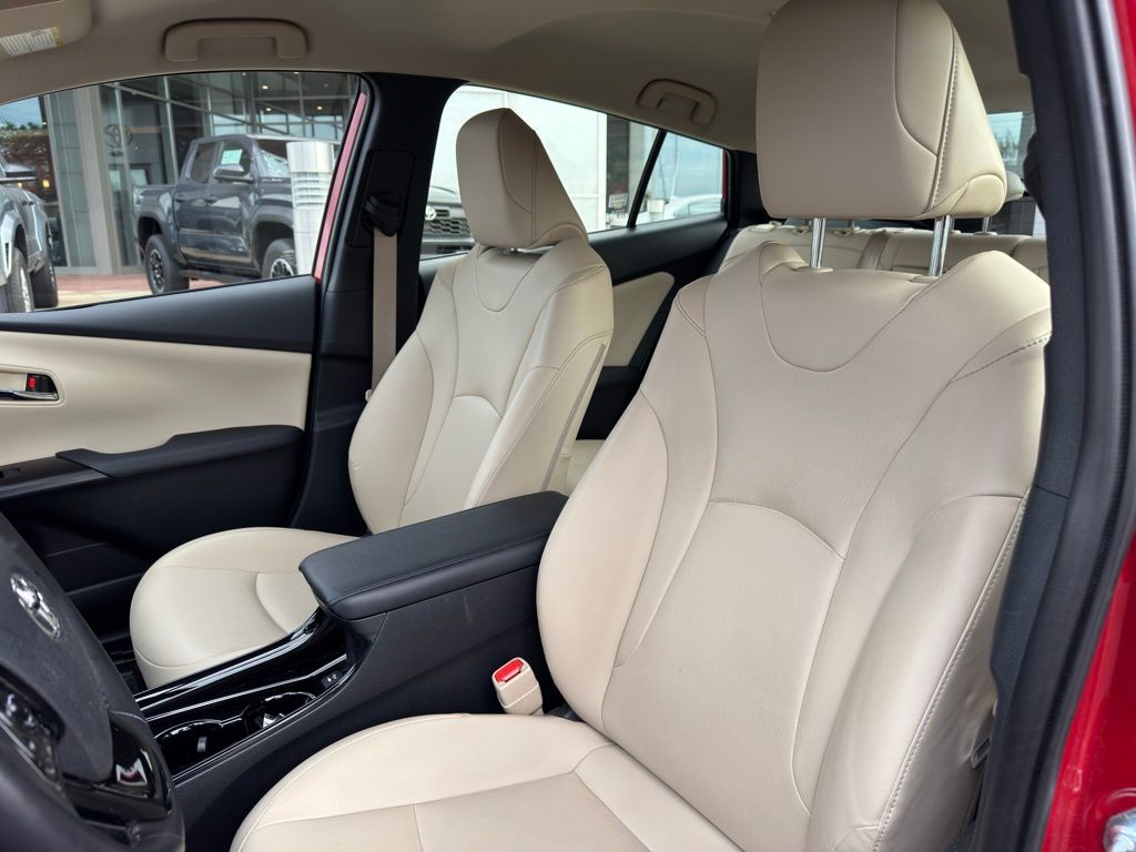 2021 Toyota Prius Limited photo