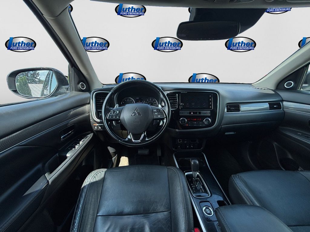 2019 Mitsubishi Outlander GT Black at Auto Express Mitsubishi