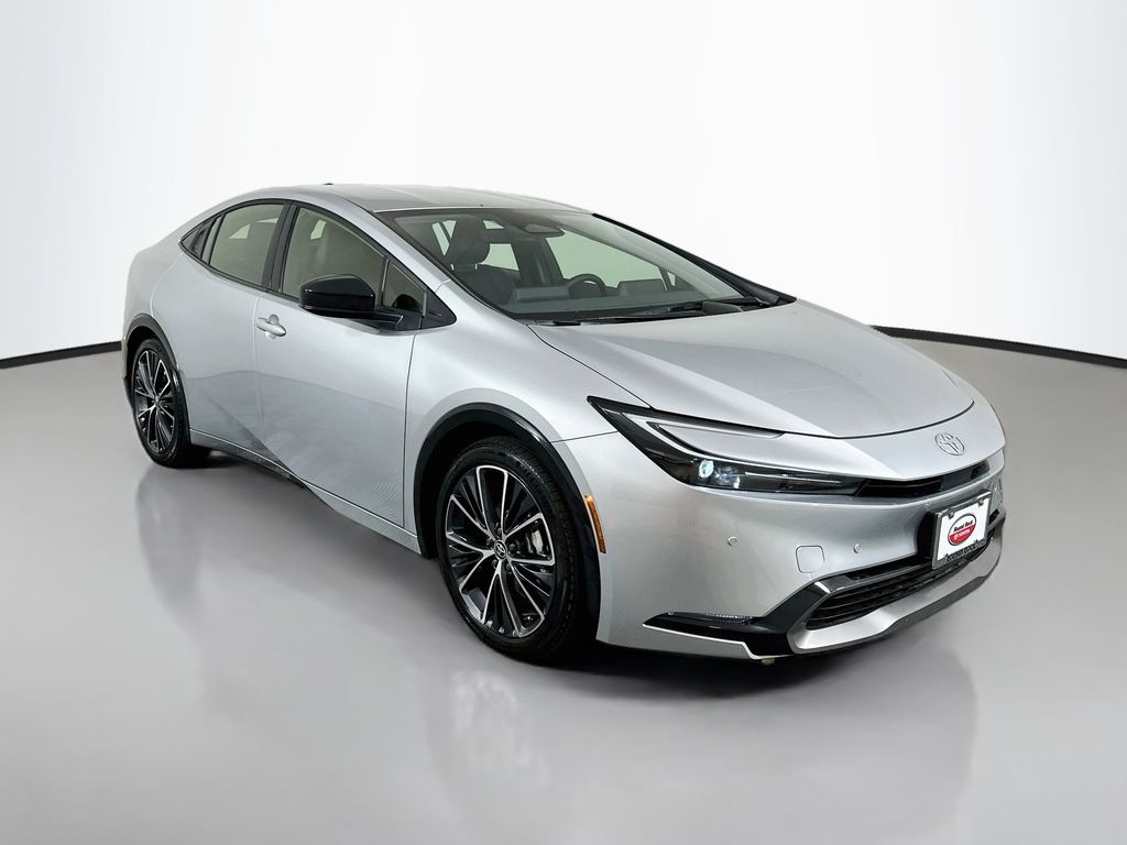 Thumbnail: 2026 Toyota Prius - 3
