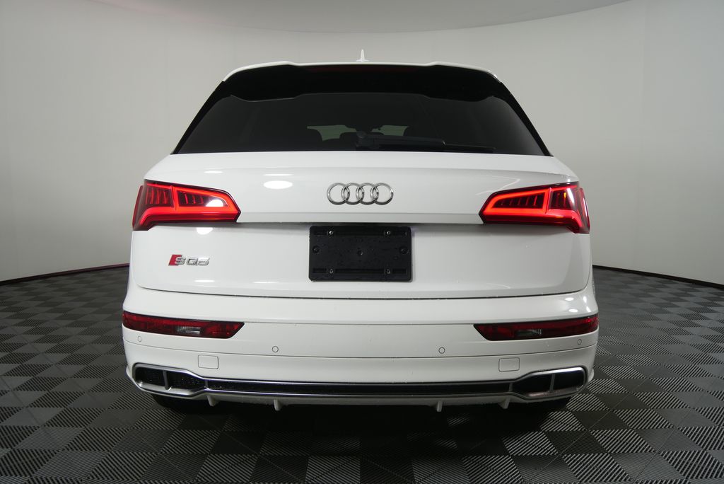 Thumbnail: 2018 Audi SQ5 - 4