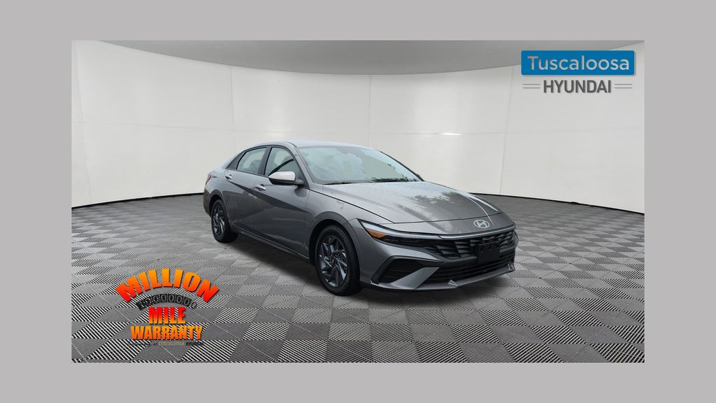  2024 Hyundai Elantra SEL FWD   