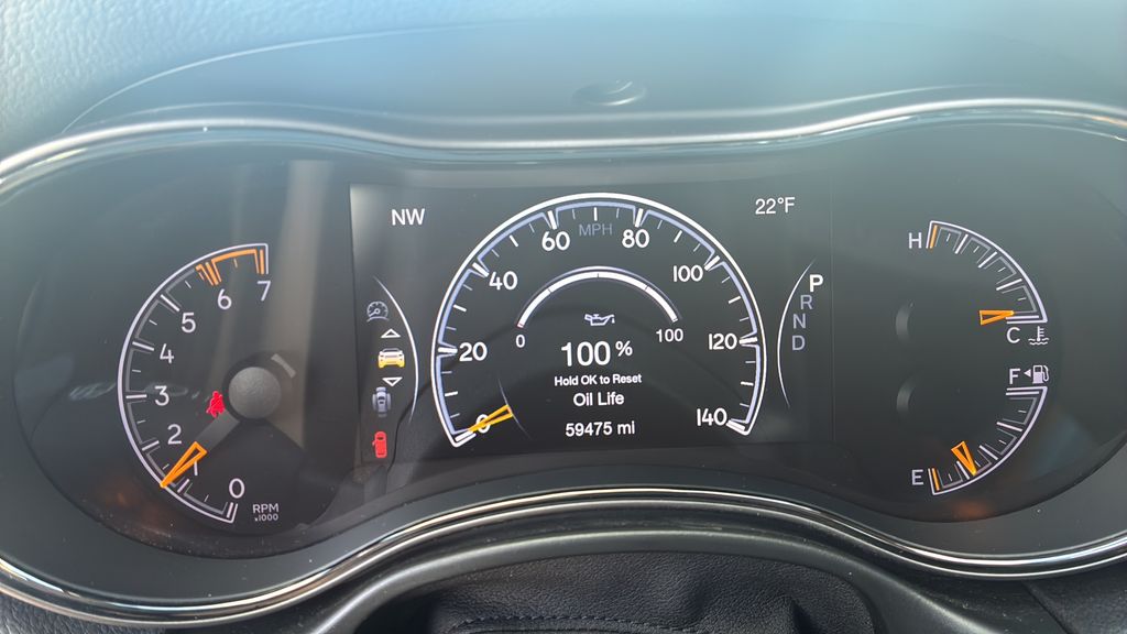 used 2021 Jeep Grand Cherokee car, priced at $28,450