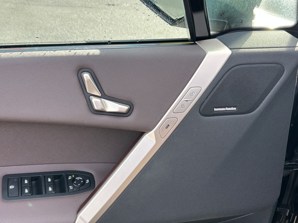 Thumbnail: 2025 BMW iX - 12