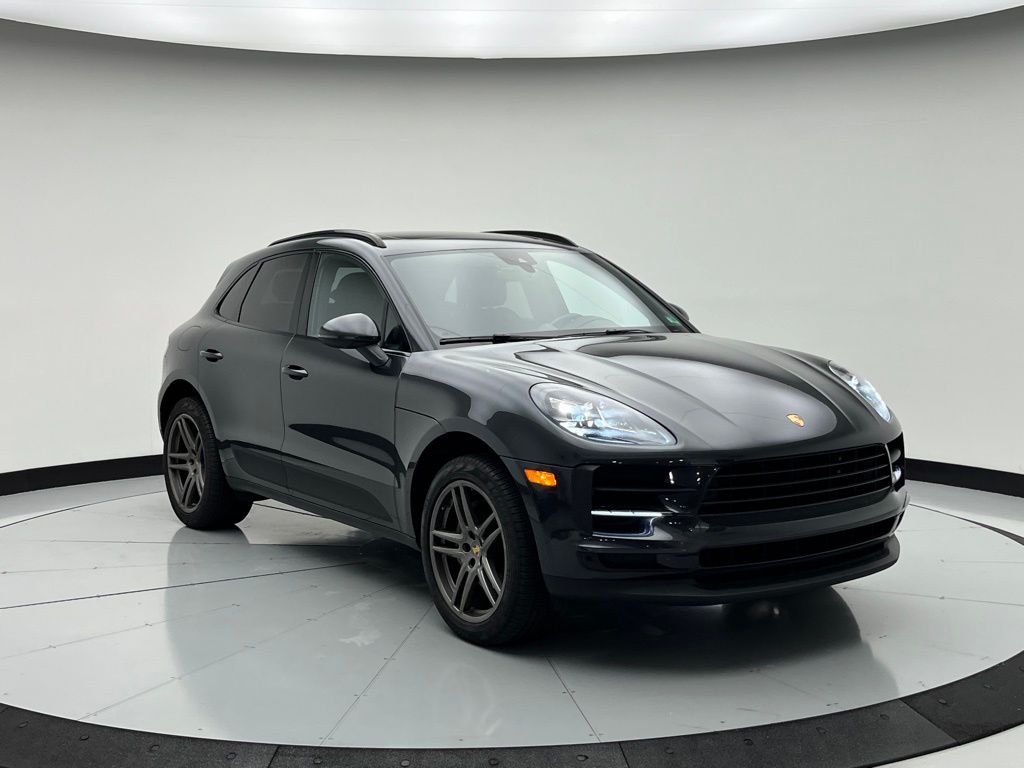 Thumbnail: 2020 Porsche Macan - 3