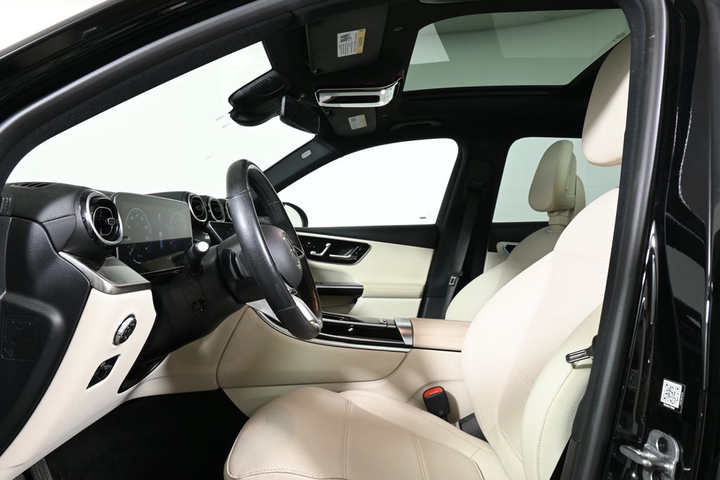 Thumbnail: 2023 Mercedes-Benz GLC - 3