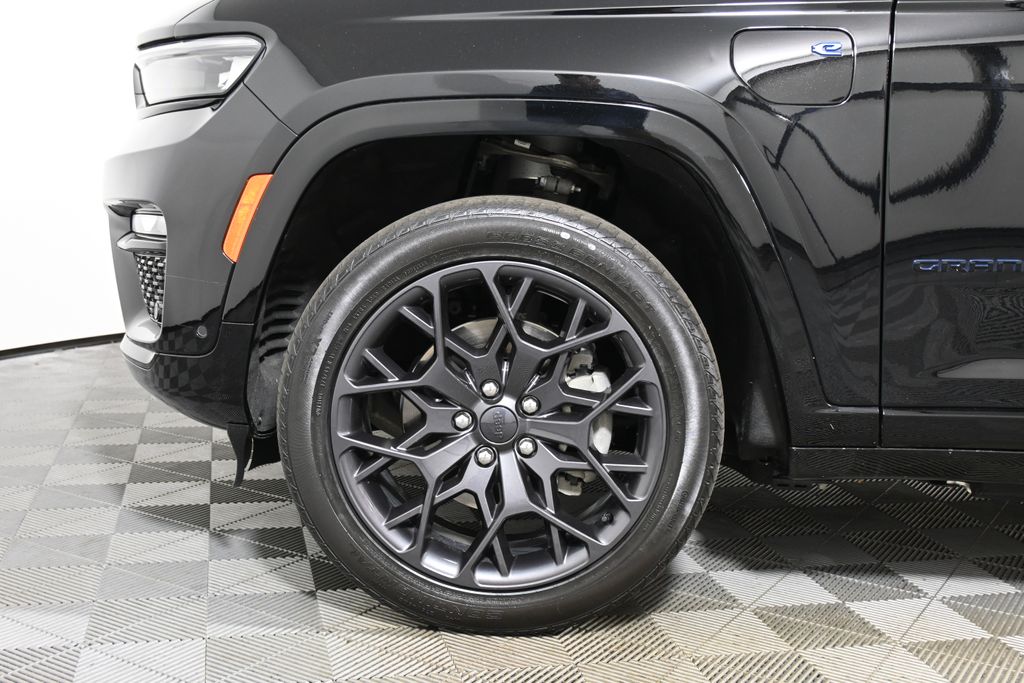 Thumbnail: 2023 Jeep Grand Cherokee - 11