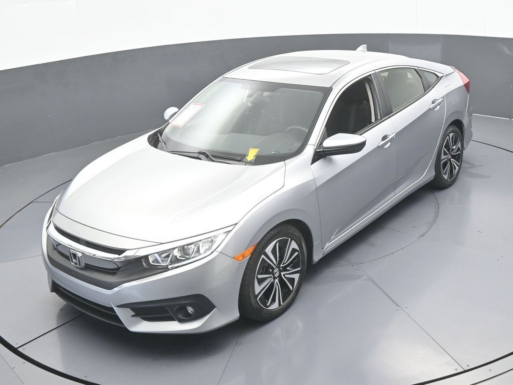 Used 2018 Silver Metallic Honda EX-T image 34