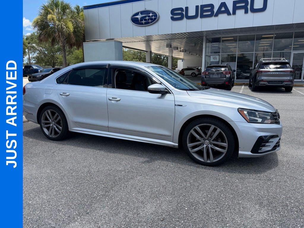 Reflex Silver Metallic 2017 Volkswagen Passat Sedan Front-Wheel Drive 6-Speed Automatic