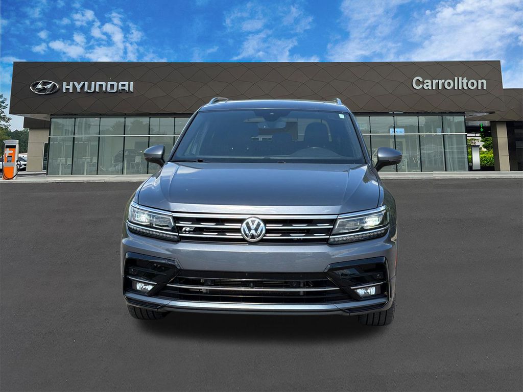 Used 2019 Gray Volkswagen 2.0T SEL Premium R-Line image 2