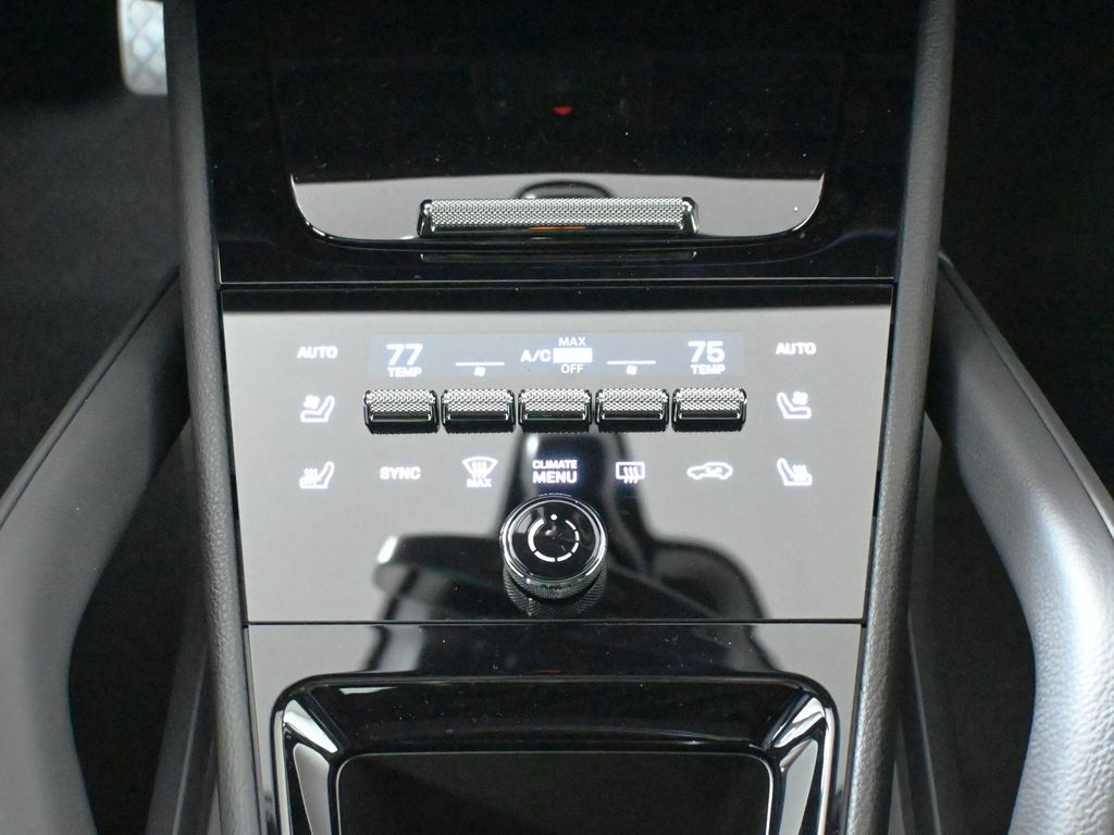 2025 Porsche   29