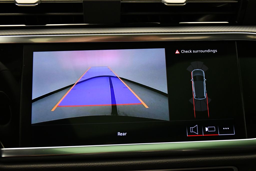 Thumbnail: 2025 Audi Q3 - 27