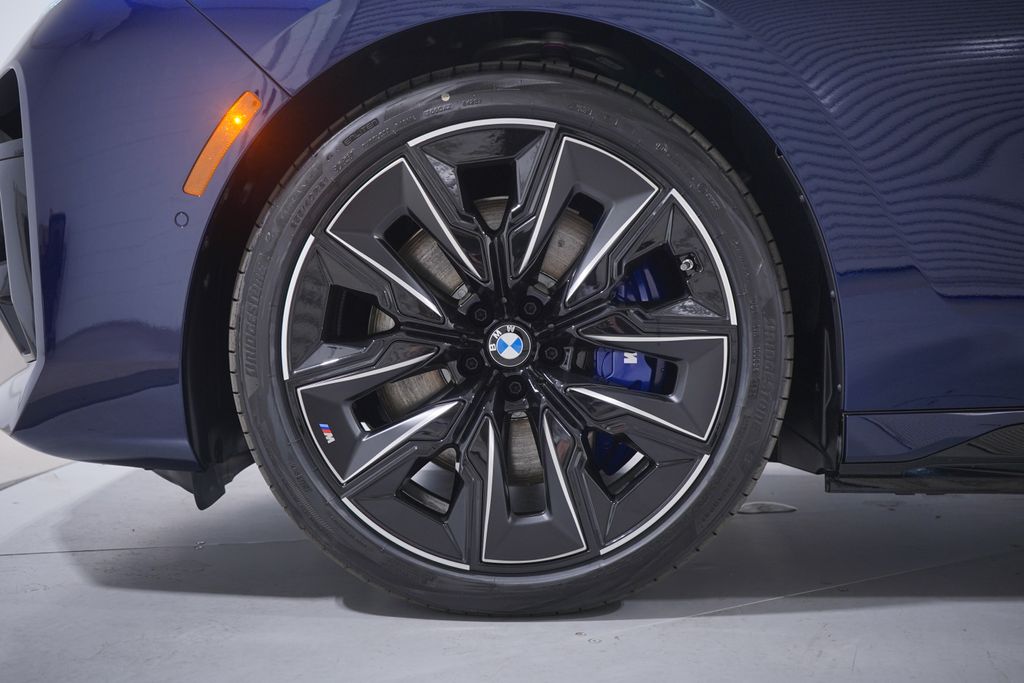 2025 BMW i7 eDrive50 2