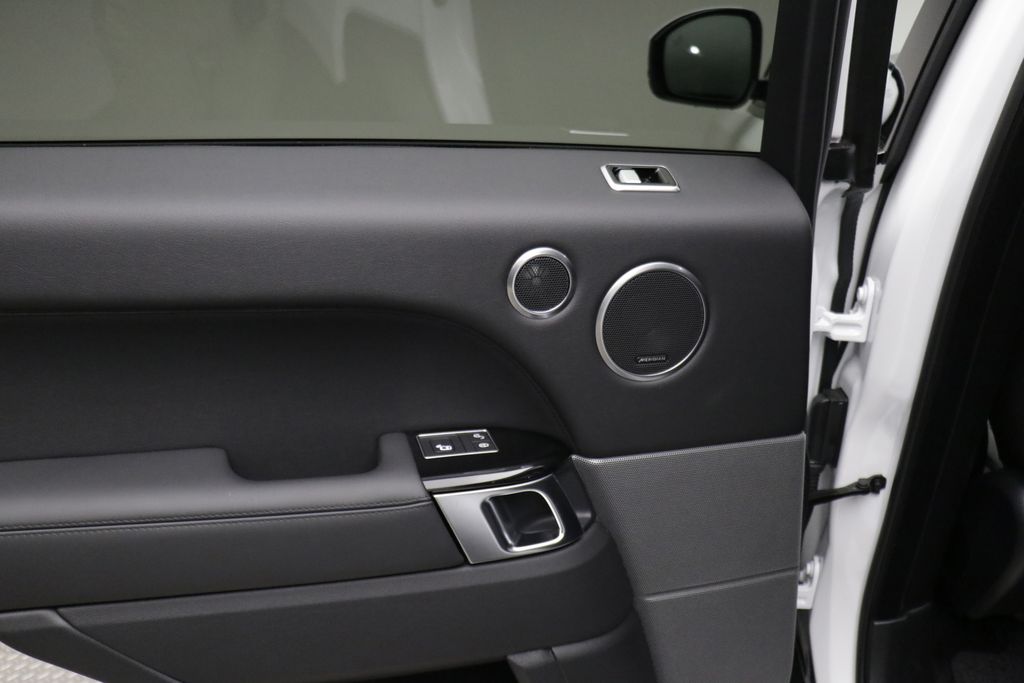Thumbnail: 2020 Land Rover Range Rover Sport - 13