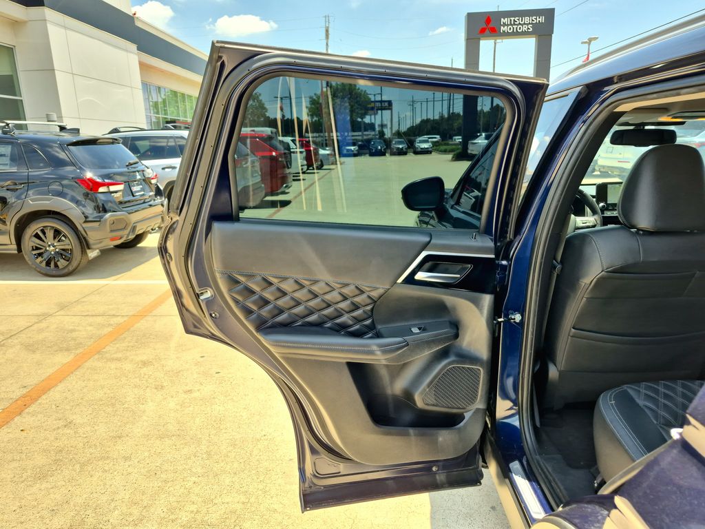 2022 Mitsubishi Outlander SEL Blue at Bayway Cadillac of The Woodlands