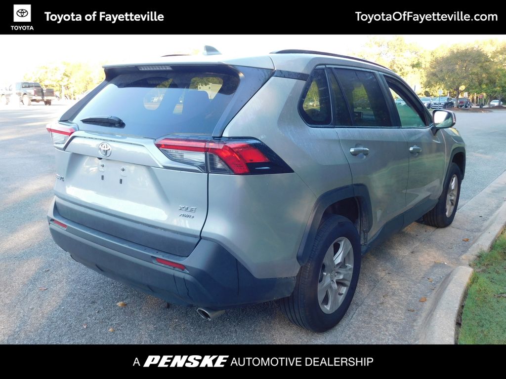 Thumbnail: 2025 Toyota RAV4 - 10