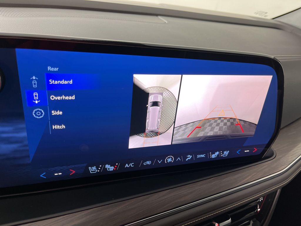 2025 Chevrolet Suburban Premier 31